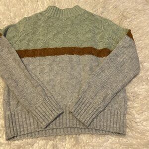 $10 2/15 cooper Key girls sweater weather Medium k1